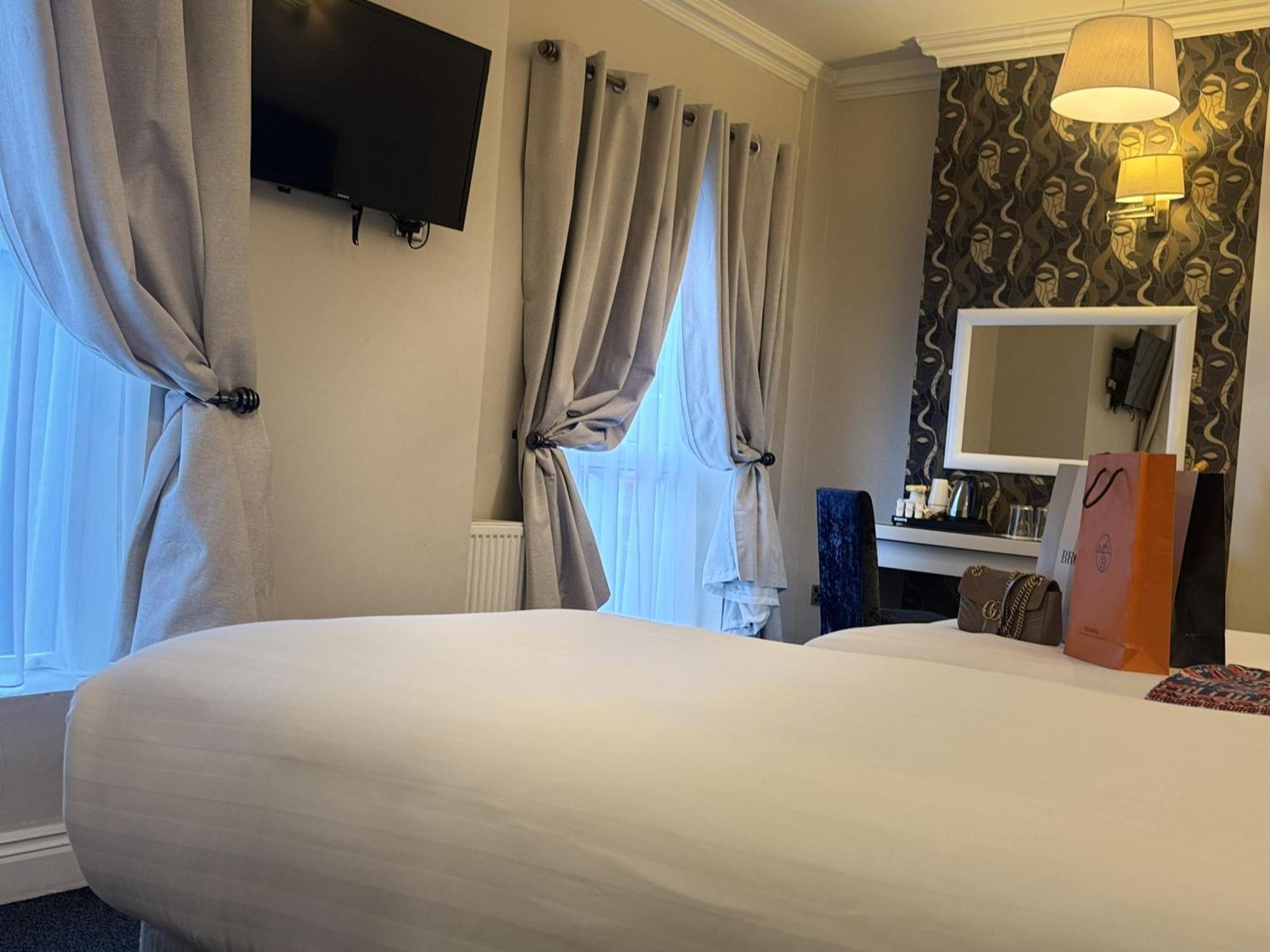 Hotel St George By Nina — Photos 1